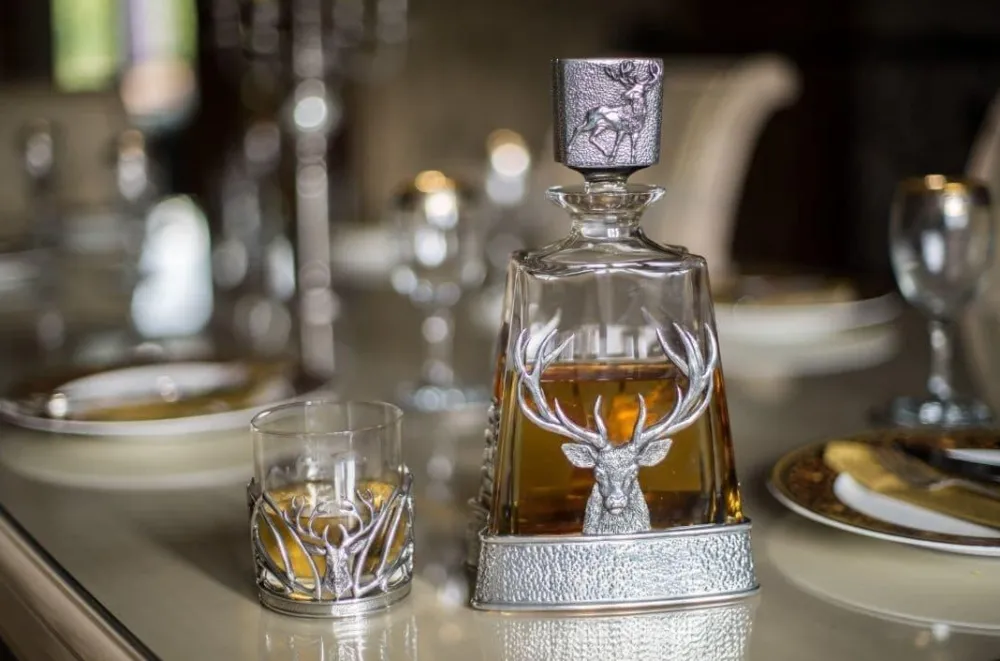 A.E. Williams Stag Pyramid Decanter- Pewter Gifts & Jewelry|Bar Accessories & Decanters