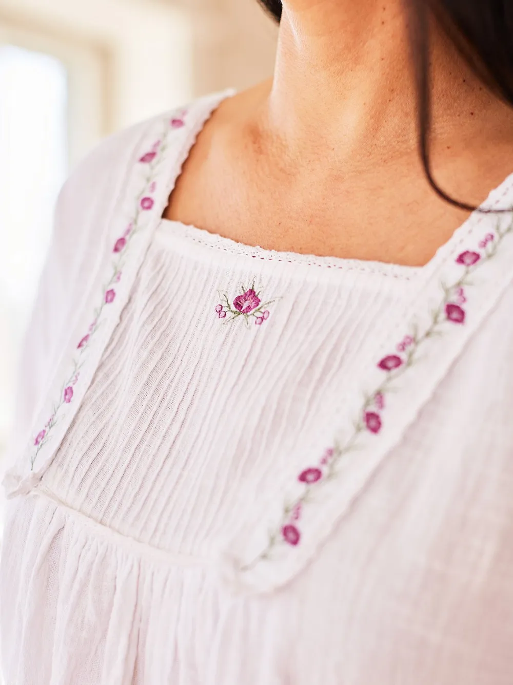 April Cornell Avondale White Nighty- Robes, Nightgowns & Dresses