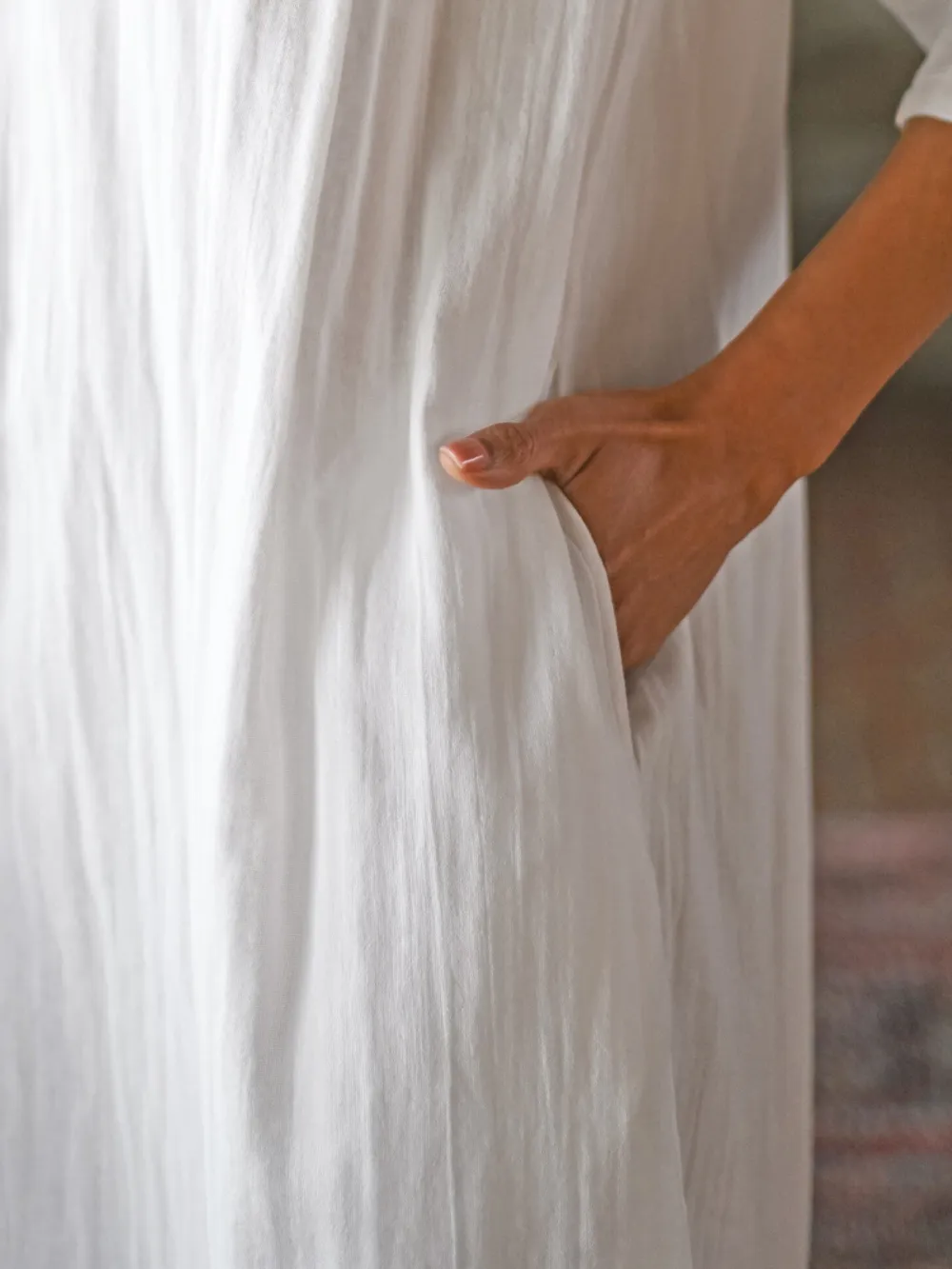 April Cornell Cheerful White Nighty- Robes, Nightgowns & Dresses