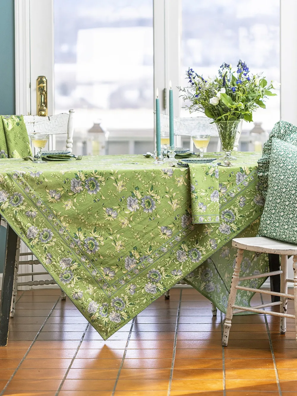 April Cornell Music Tablecloth in Jade, 60" x 90"- Tablecloths