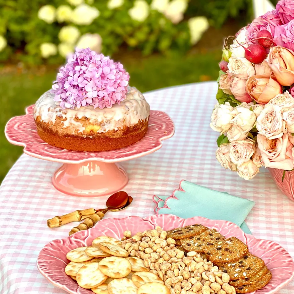Bordallo Pinheiro Pink Cabbage Cake Stand- Bordallo Pinheiro|Serving Plates