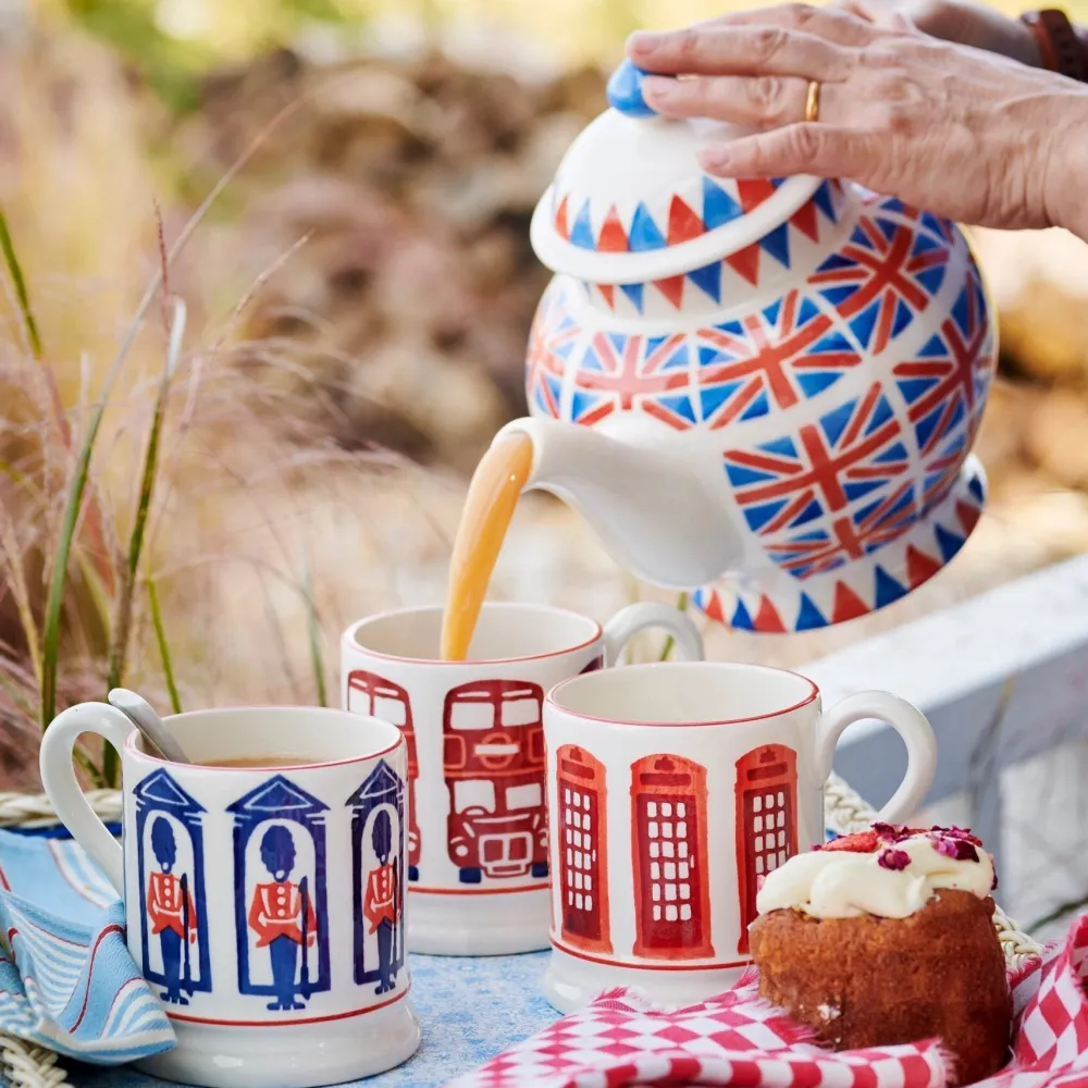 Emma Bridgewater King's Guard 1/2 Pint Mug- Emma Bridgewater|Assorted Mugs
