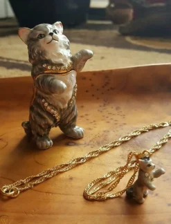 Kingspoint Designs Earl Grey Cat- Necklaces & Pendants|Kingspoint Designs