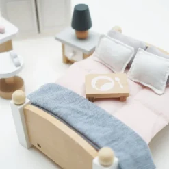 Le Toy Van Daisylane Dolls House Bedroom Set- Toys