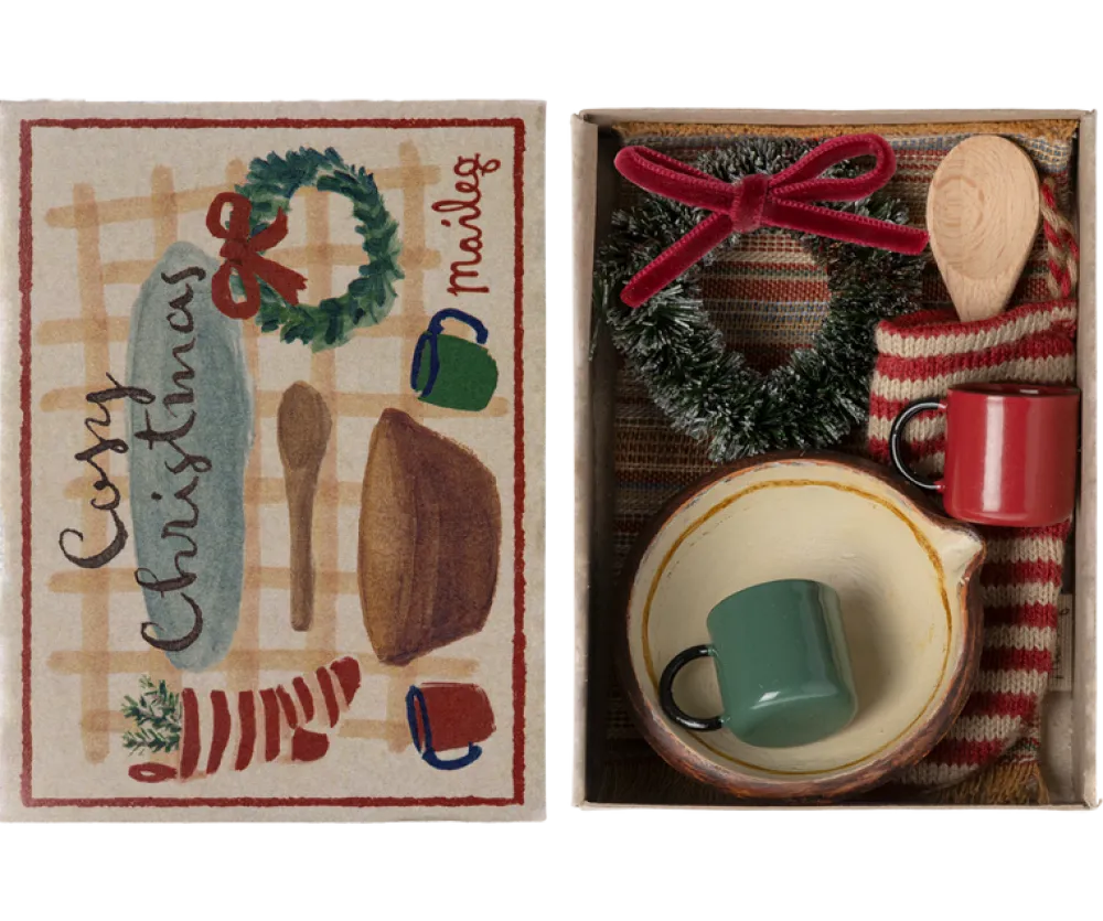 Maileg Cosy Christmas Set, Mouse- Maileg|Toys