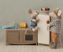 Maileg Metal Fridge, Mouse - Off White- Maileg|Toys