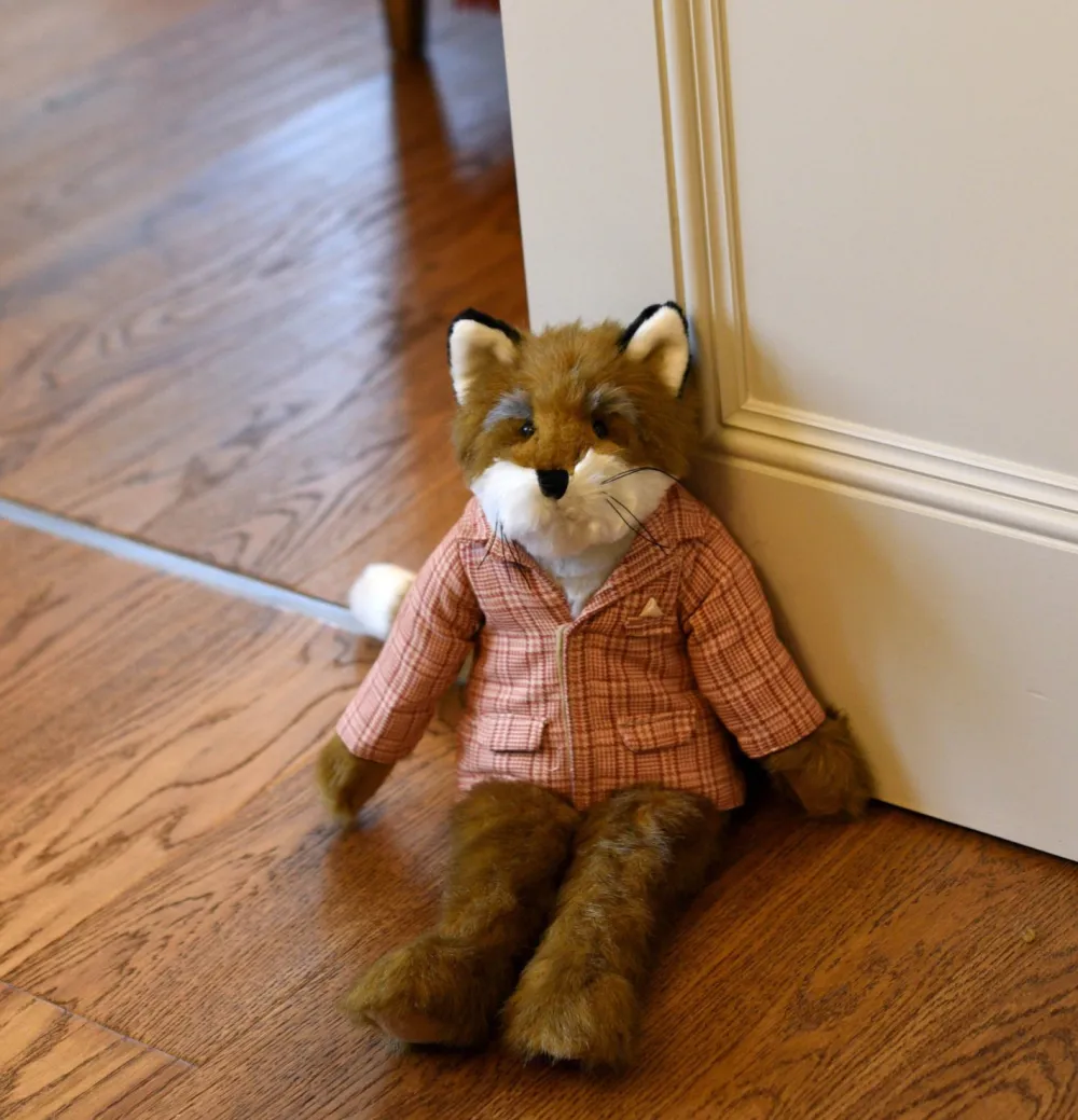 Marcus Fielding the Fox Doorstop- Home Accents